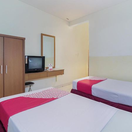 Capital O Galaxy Inn Bandung Extérieur photo
