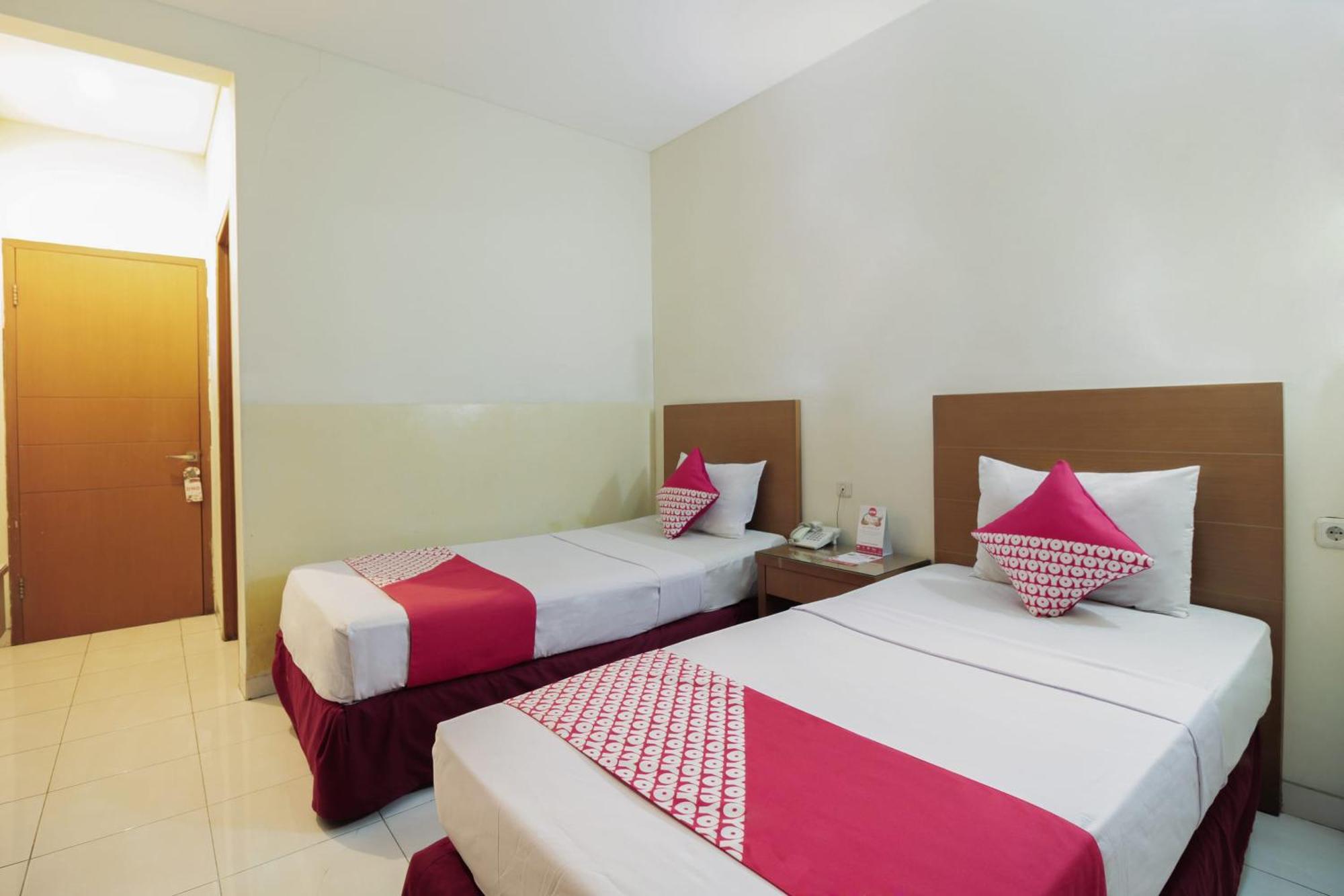 Capital O Galaxy Inn Bandung Extérieur photo