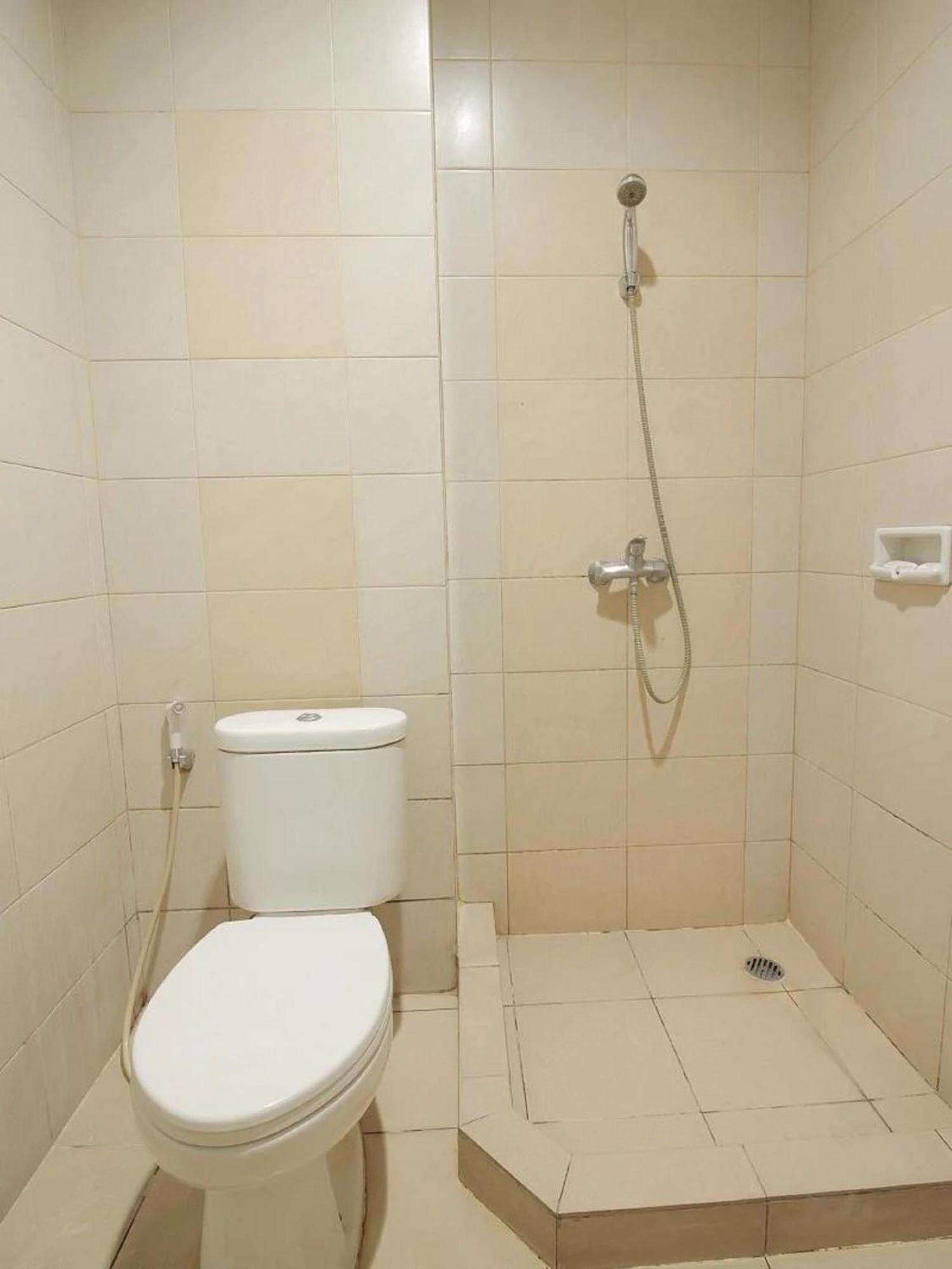 Capital O Galaxy Inn Bandung Extérieur photo